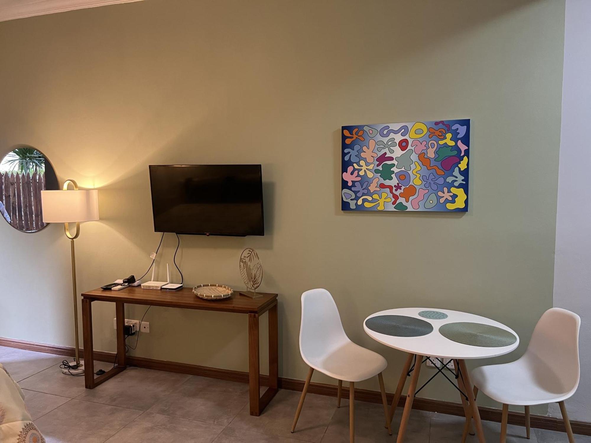 Newly Renovated Studio Apartment With Rooftop Pool, Few Steps To The Beach Flic en Flac Exterior photo